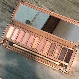 Urban decay naked3 eye shadow pallet
